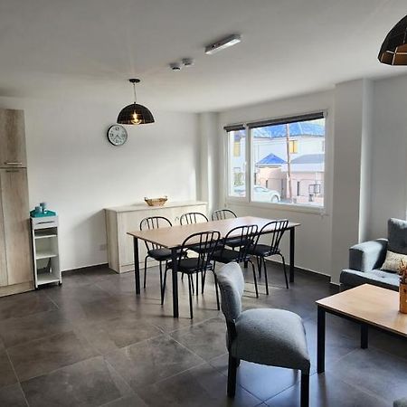 Pey Kau Apartment Ushuaia Bagian luar foto